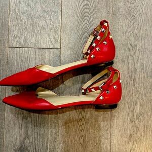 NWT Marc Fisher Flats - look like Valentino